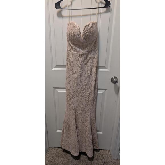 Bailey Blue Long Blush & Gold Sequin Formal Dress Prom Wedding Homecoming Size S - Picture 1 of 9